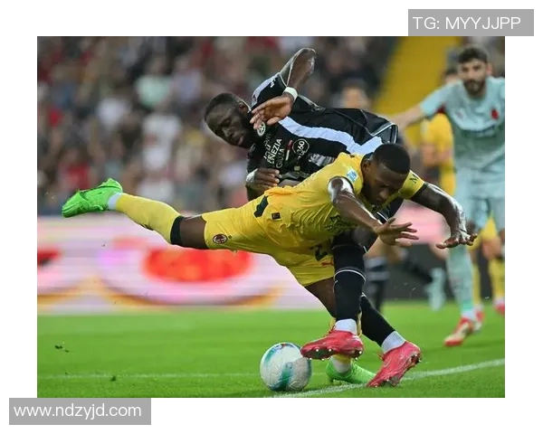 足球球星脸庞突然变大引发热议网友调侃像开了隐藏特效